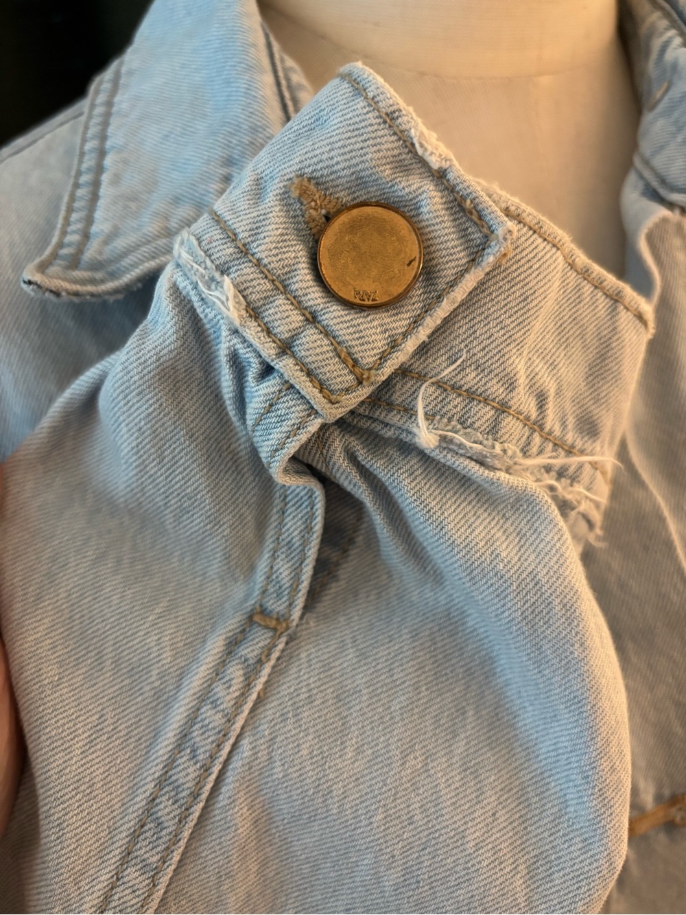 Zara Light Blue Cropped Denim Jacket with Brass Buttons - Picture 7 of 10